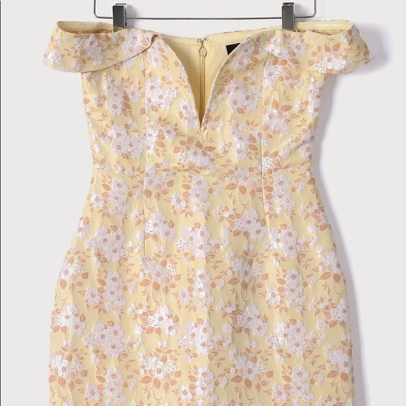 Yellow Floral Jacquard Off-the-Shoulder Mini Dress - Picture 4 of 6